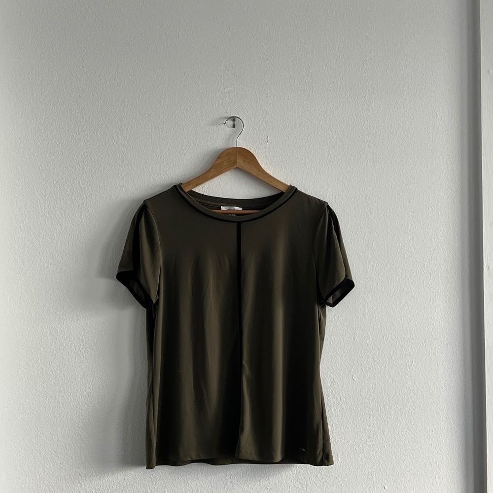 Calvin Klein Green and Black shirt/blouse with a stripe detail